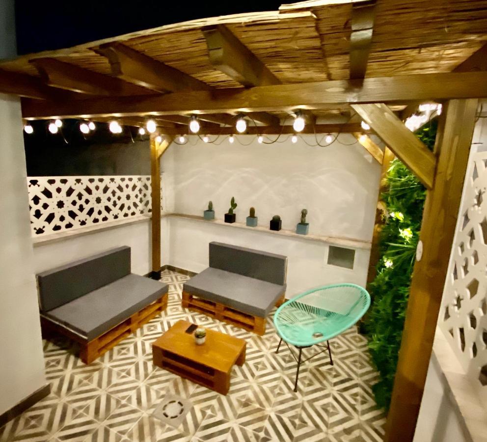 Precioso Atico Con Terraza En El Centro De Madrid Amazing Penthouse In Madrid Center Apartment Exterior photo