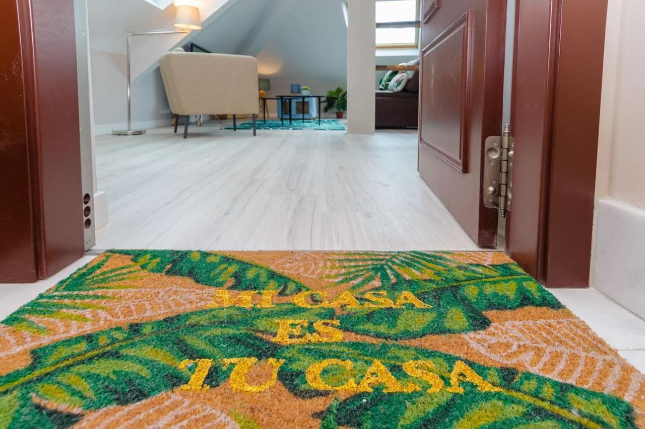 Precioso Atico Con Terraza En El Centro De Madrid Amazing Penthouse In Madrid Center Apartment Exterior photo